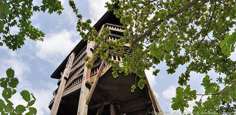 Grümbke-Turm auf der Anhöhe "Hoch Hilgor"